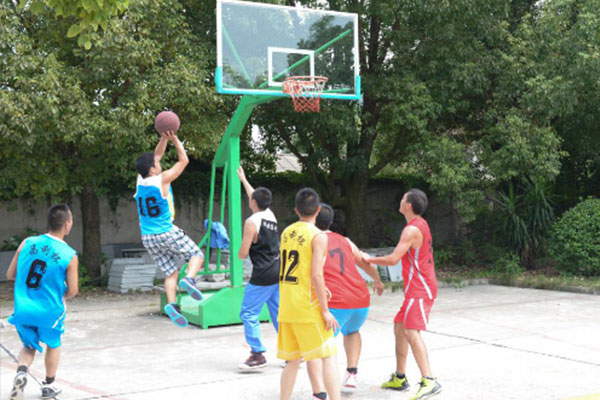 湖北昌利超硬材料有限公司篮球比赛