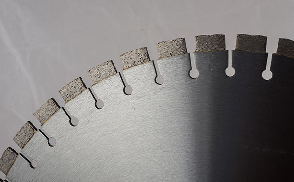 客户25年推荐昌利花岗岩锯片品牌 客户25年推荐昌利花岗岩锯片品牌