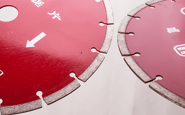 金刚石锯片在切割过程中出现烧刀的现象 金刚石锯片在切割过程中出现烧刀的现象