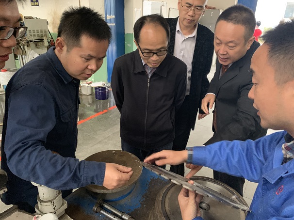 省政研室黄良港主任一行莅临湖北昌利调研金刚石工具产业 省政研室黄良港主任一行莅临湖北昌利调研金刚石工具产业